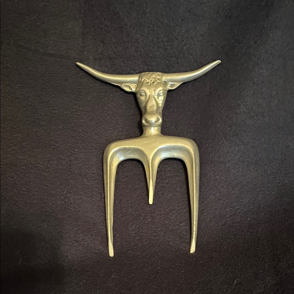 Bull Steer Head Texas Longhorn 3 prong metal meat carving fork.